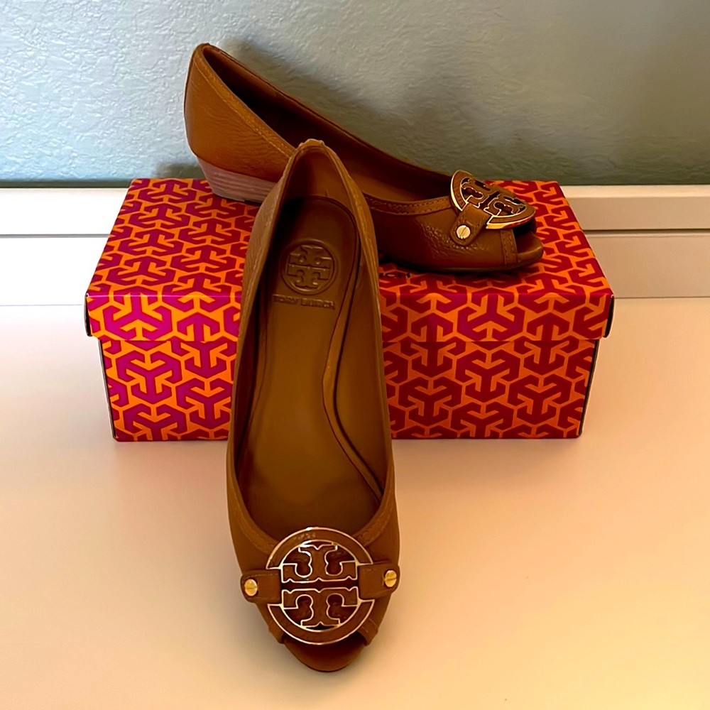 Tory Burch Amanda Open Toe Demi Wedge, Leather, Size 7